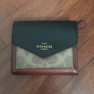 COACH Signature Trifold Wallet